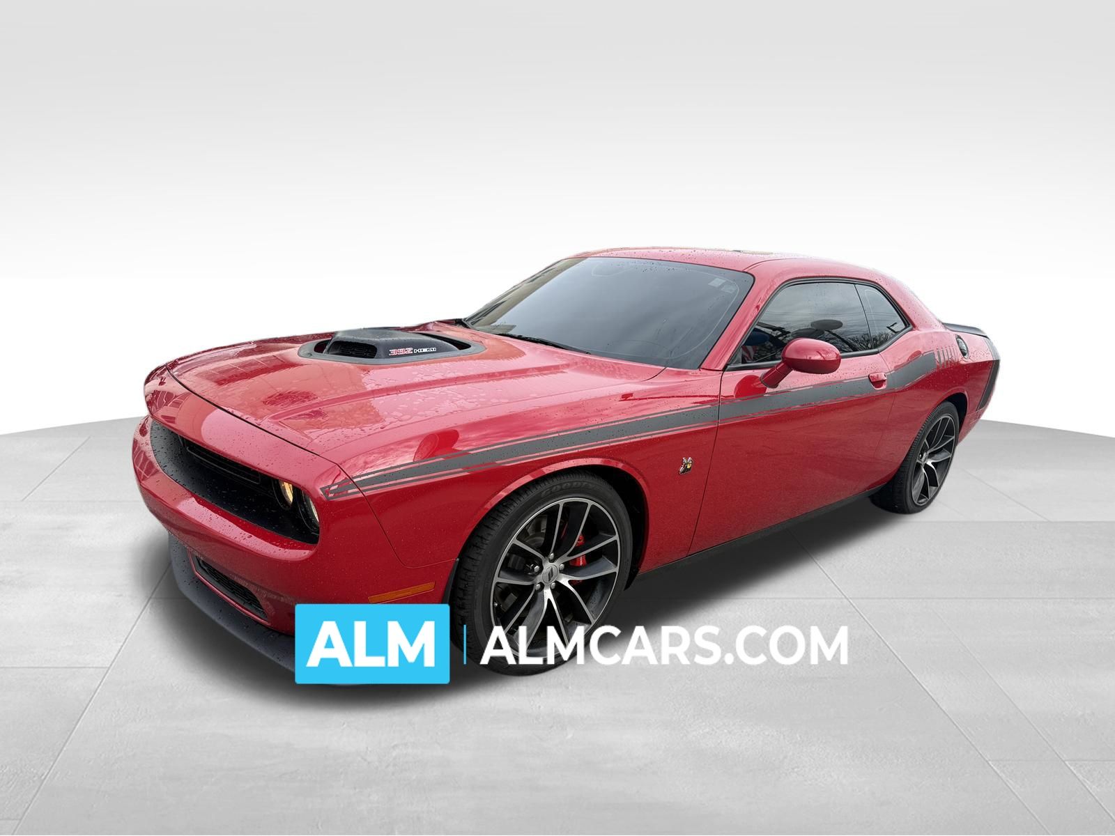 Redline Red Tricoat Pearl 2018 Dodge Challenger 392 Hemi Scat Pack Shaker RWD Coupe Rear-Wheel Drive 8-Speed Automatic