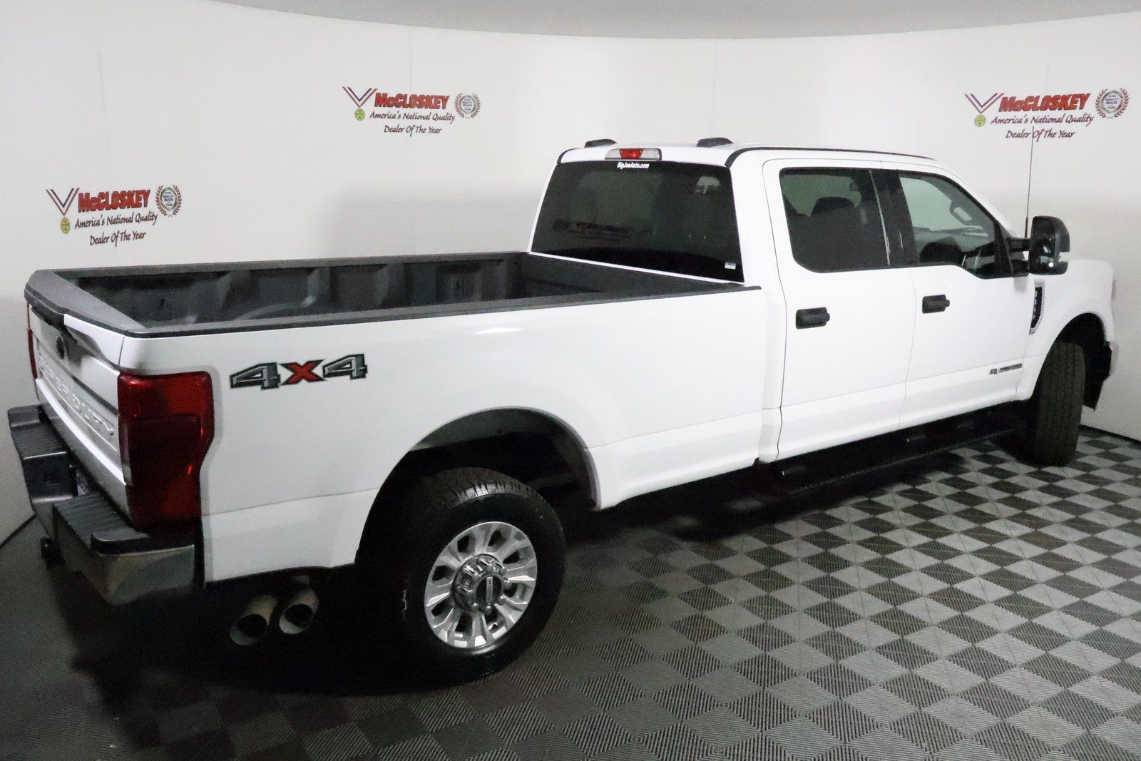 2022 Ford F-350SD XLT photo