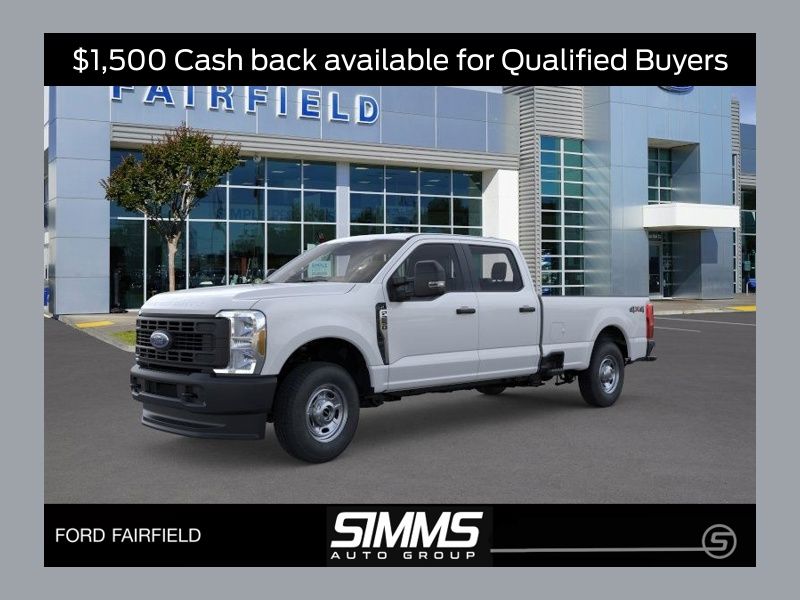 Oxford White 2026 Ford F-250 Super Duty XL Crew Cab 4WD Pickup Truck Four-Wheel Drive Automatic