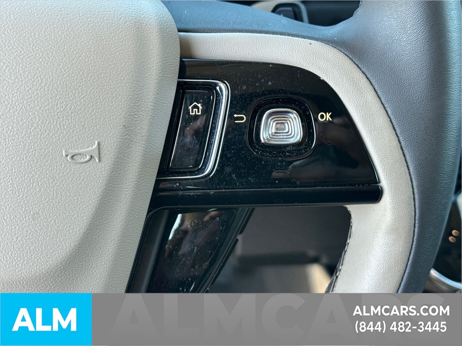 Used 2024 Whisper White Lincoln Premiere image 31