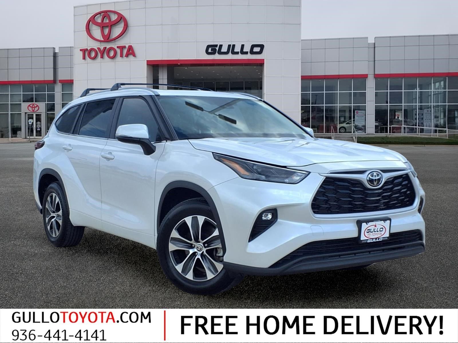 2025 Toyota Highlander XLE Beige at Gullo Toyota