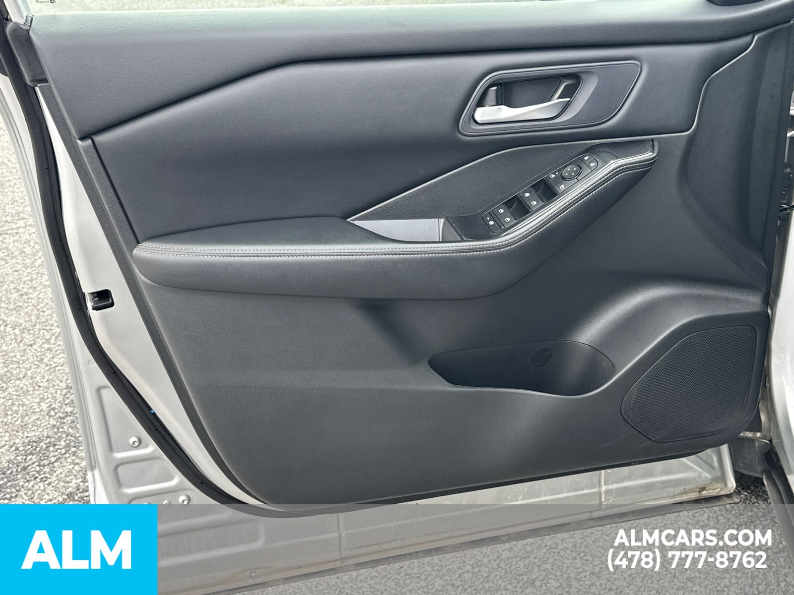 Used 2024 Silver Nissan SV image 11