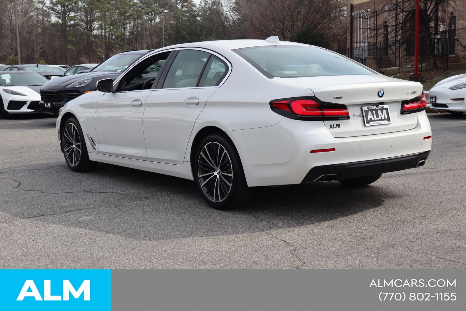 Used 2023 White BMW 540i xDrive image 9
