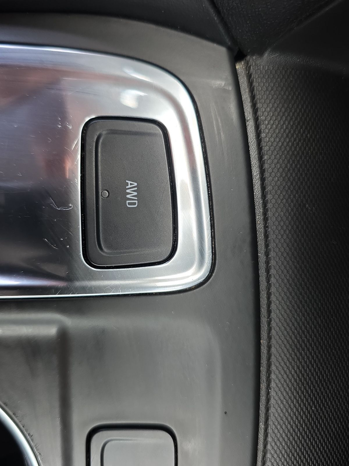 Used 2024 White Chevrolet LT image 40