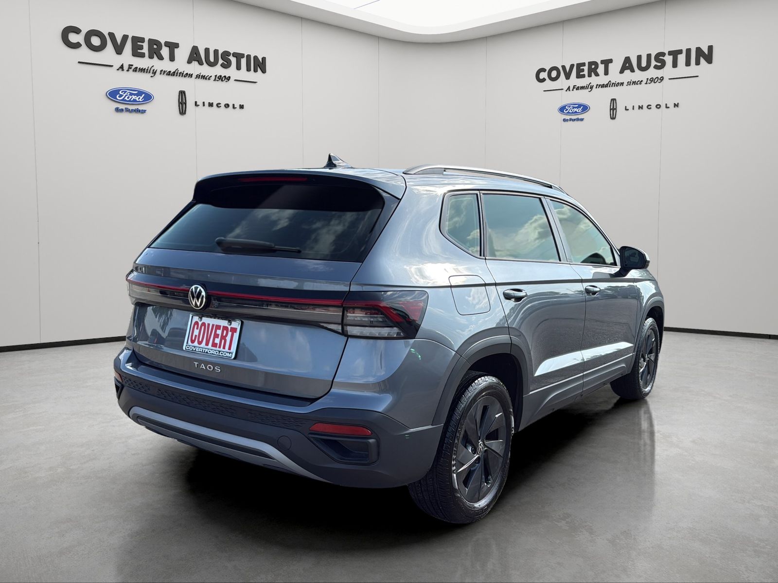 Used 2025 Gray Volkswagen 1.5T S image 5