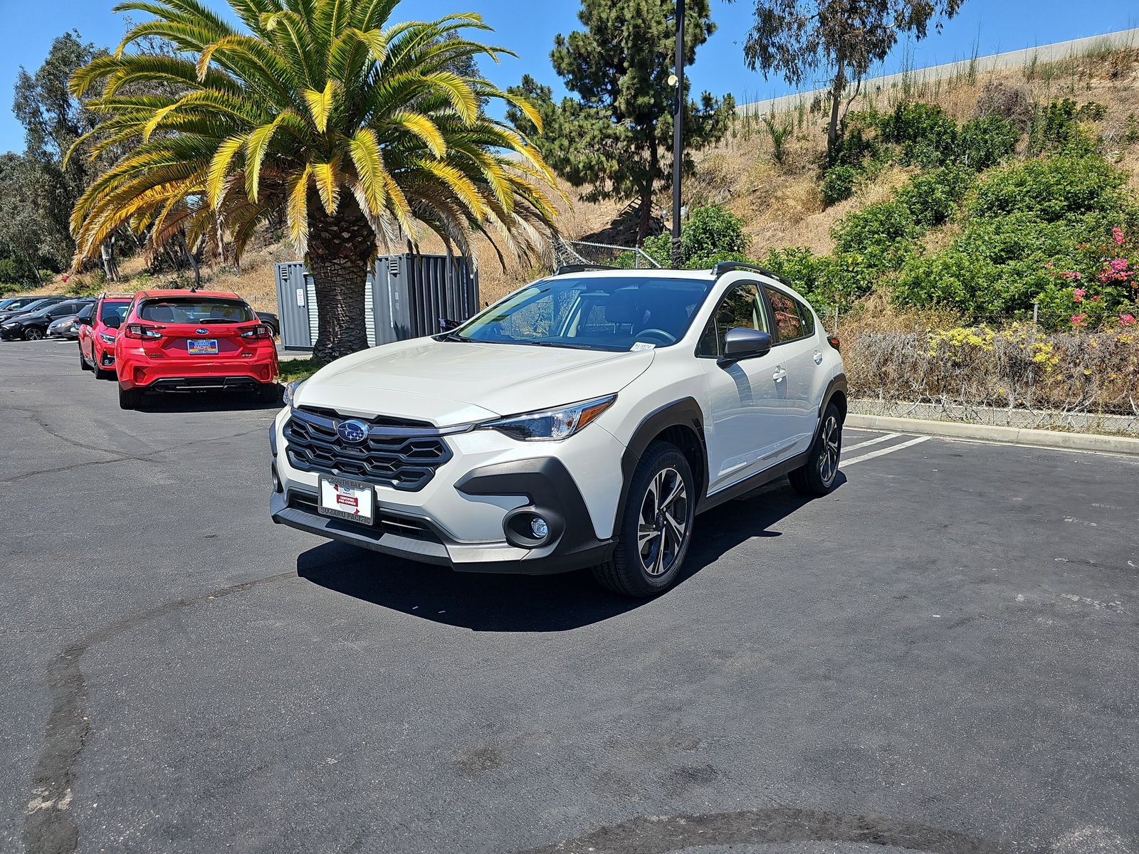 View vehicle photo 3