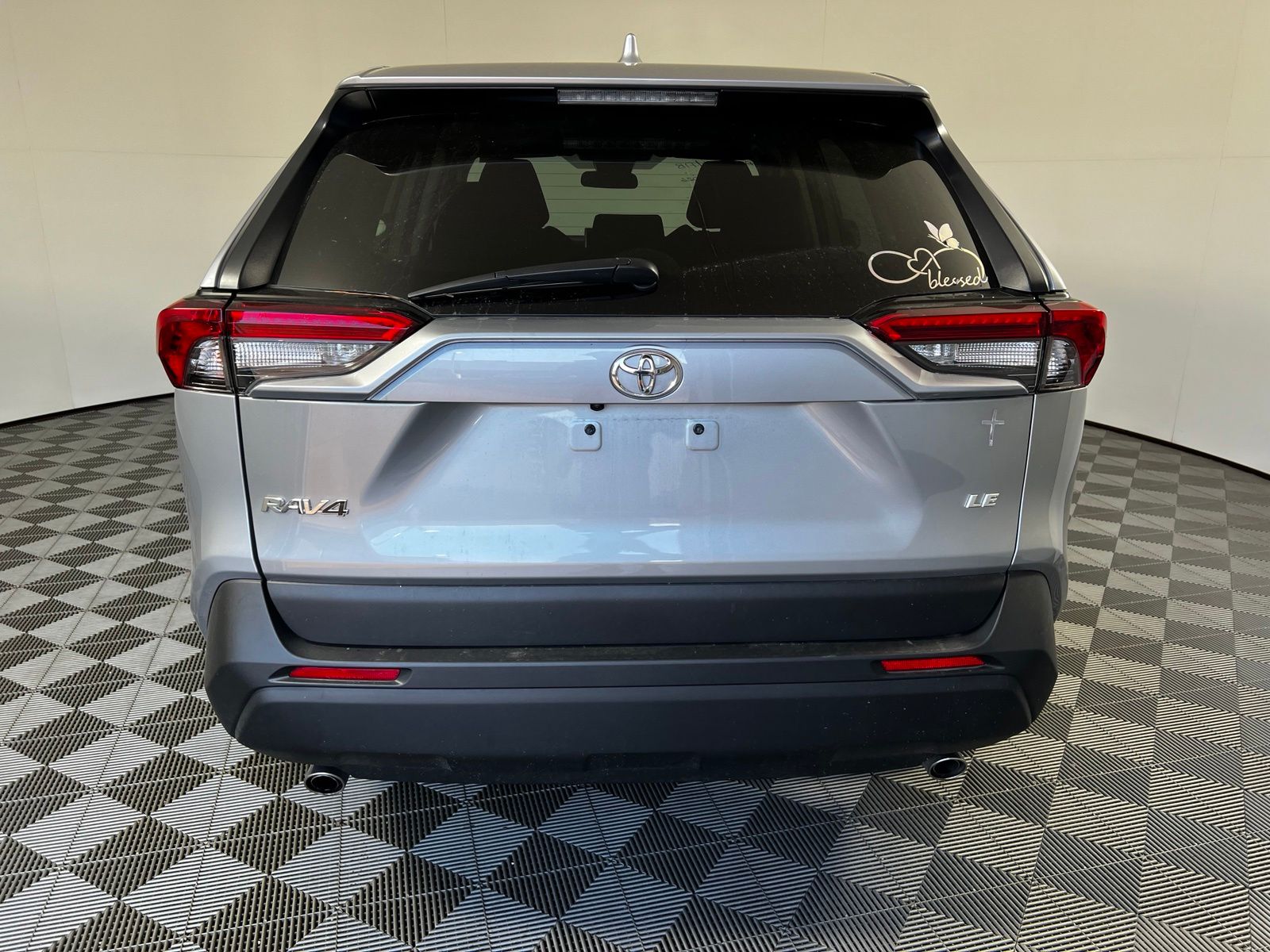 Thumbnail: 2025 Toyota RAV4 - 6