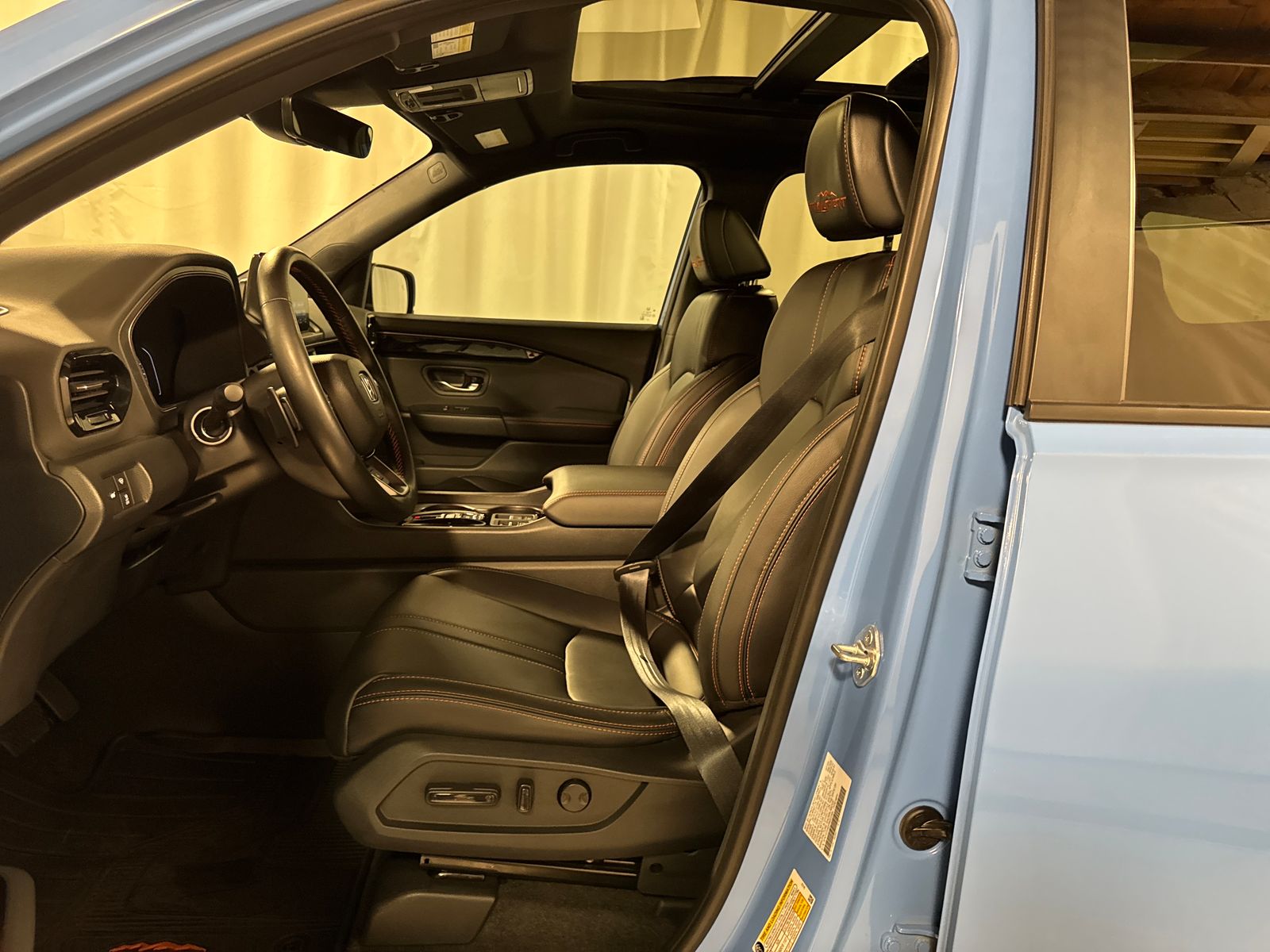 used 2023 Honda Pilot car, priced at $41,917