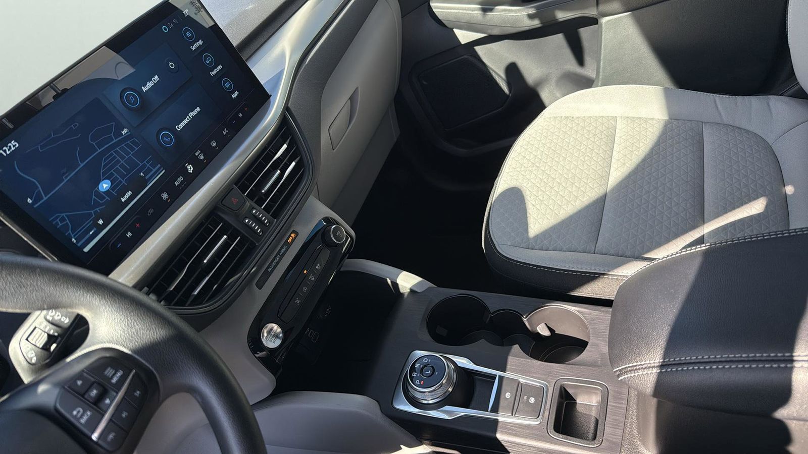 Used Car 2025 Ford Escape  Active For Sale Under $30,000 In Austin, Texas