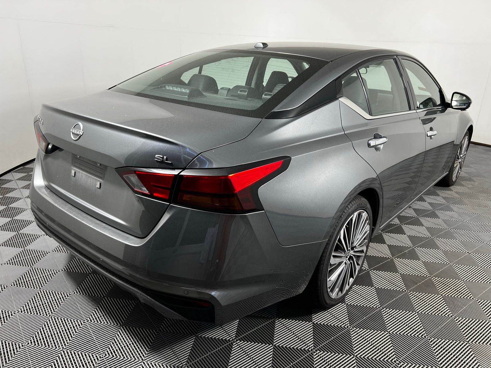 Thumbnail: 2023 Nissan Altima - 5