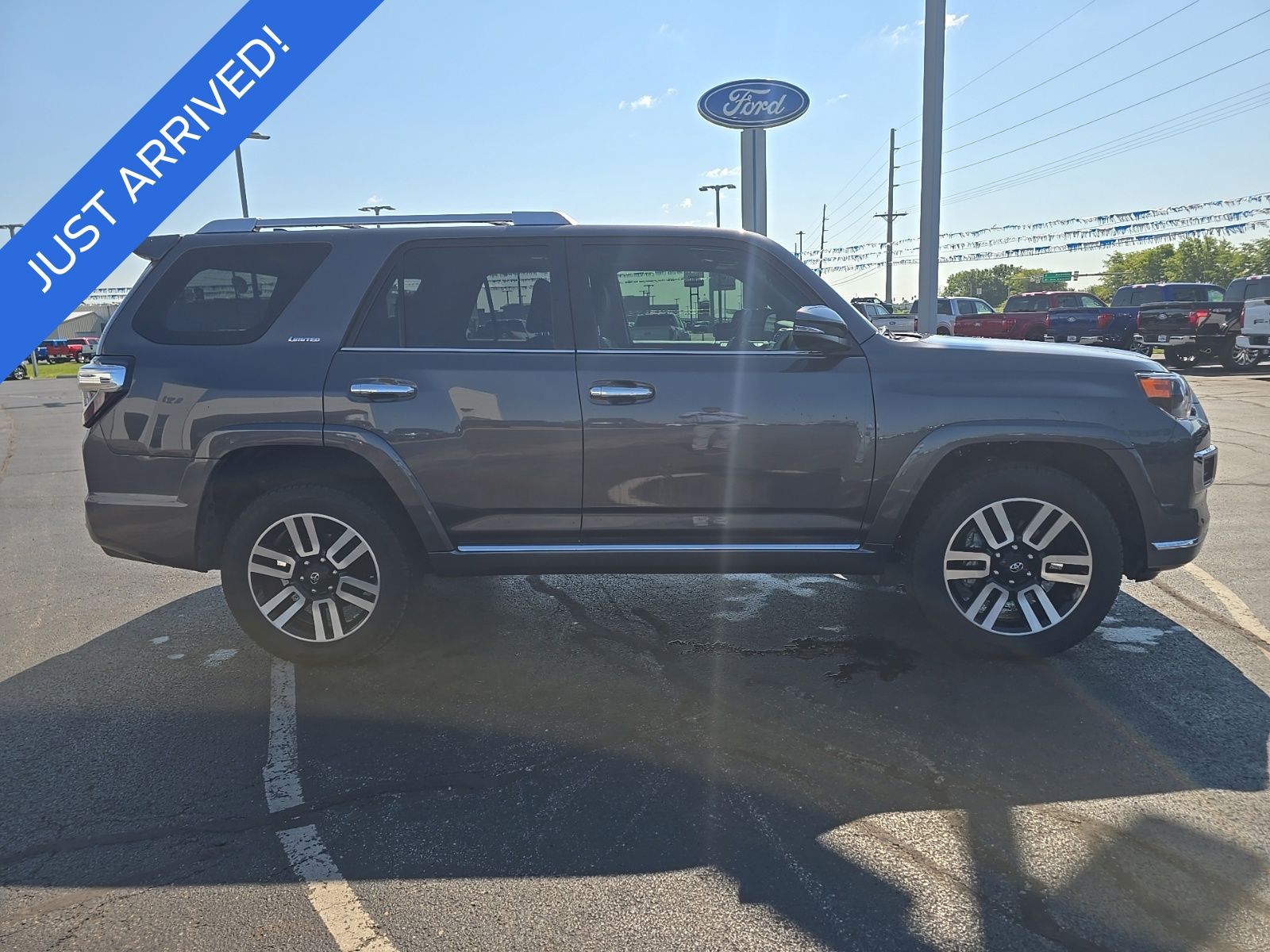 2023 Toyota 4Runner image 4