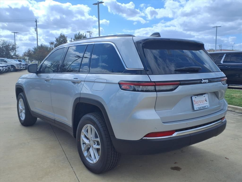 2025 Jeep Grand Cherokee Laredo - 4