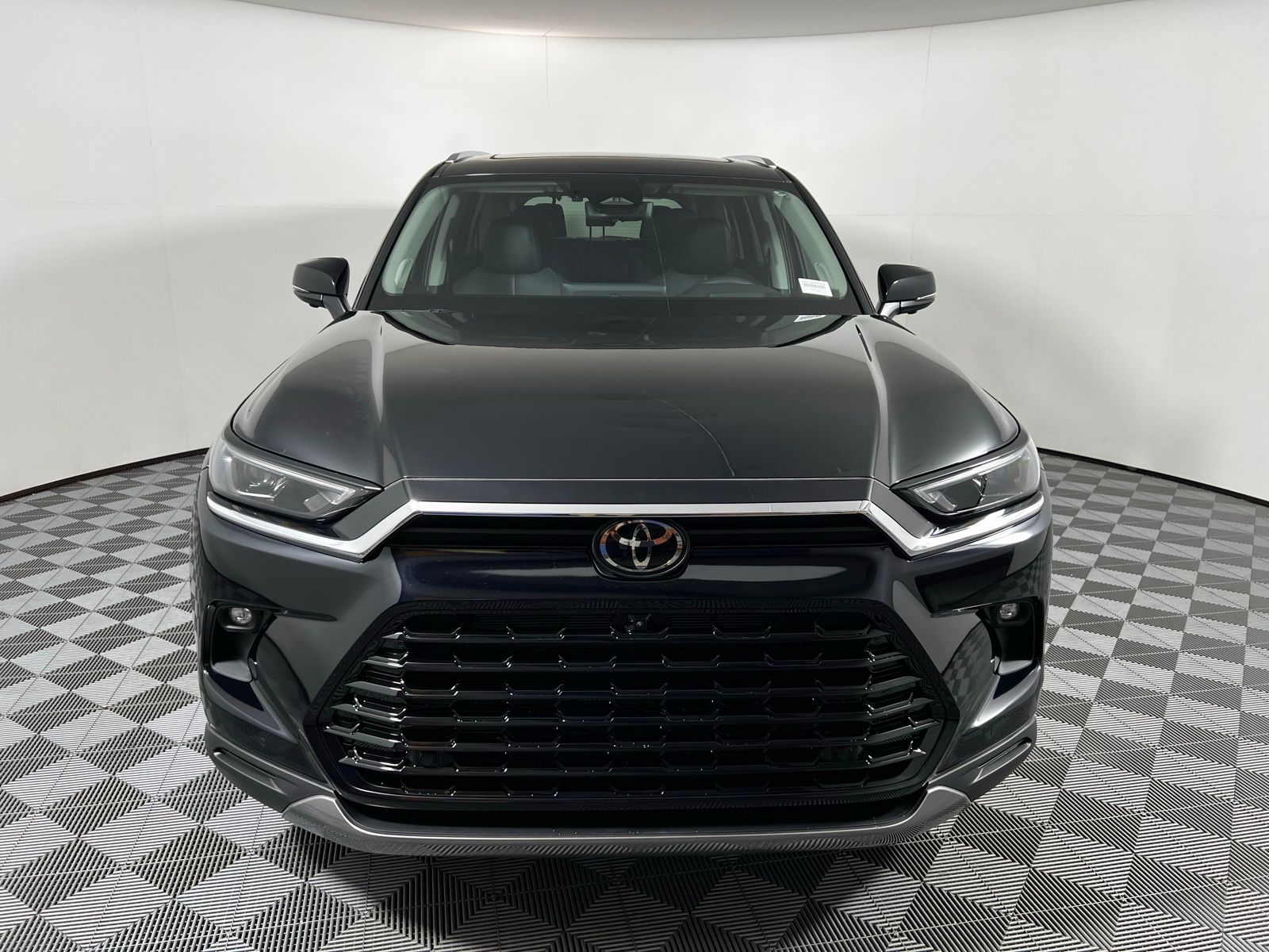 Thumbnail: 2025 Toyota Grand Highlander - 2