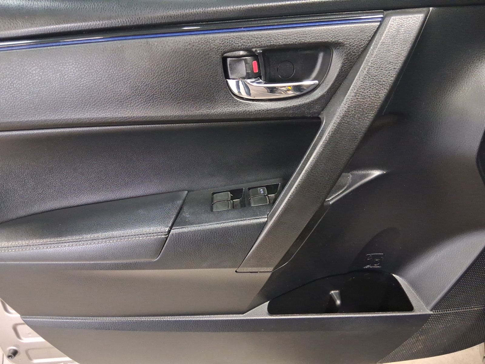 Used Car 2019 Toyota Corolla  Se For Sale Under $15,000 In Austin, Texas