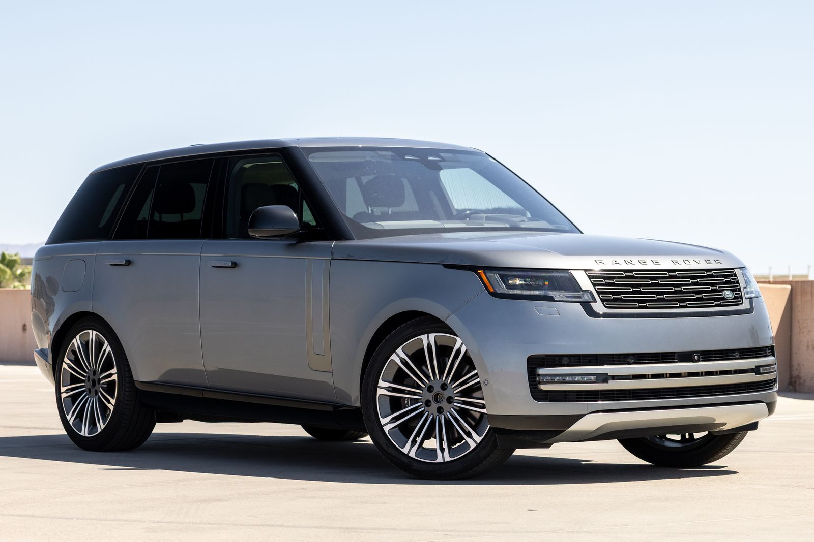 2023 Land Rover Range Rover SE