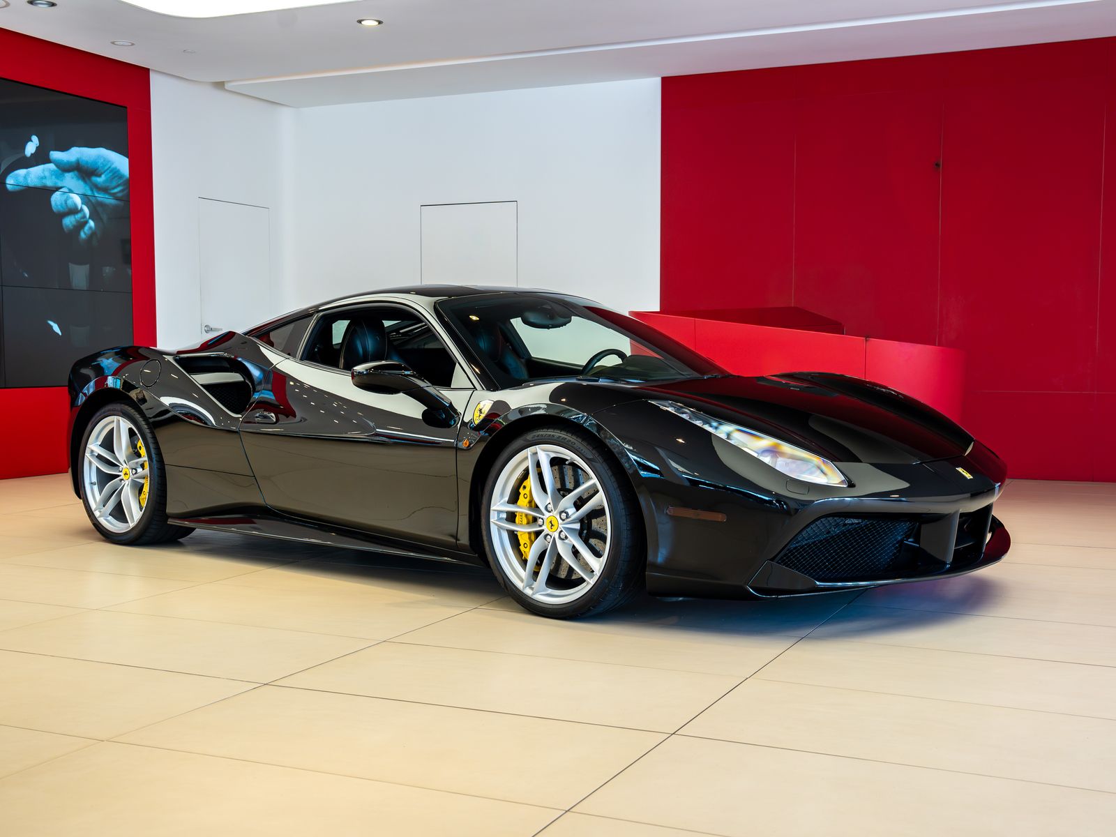 Nero DS 1250 2016 Ferrari 488 Coupe Rear-Wheel Drive 7-Speed Dual Clutch