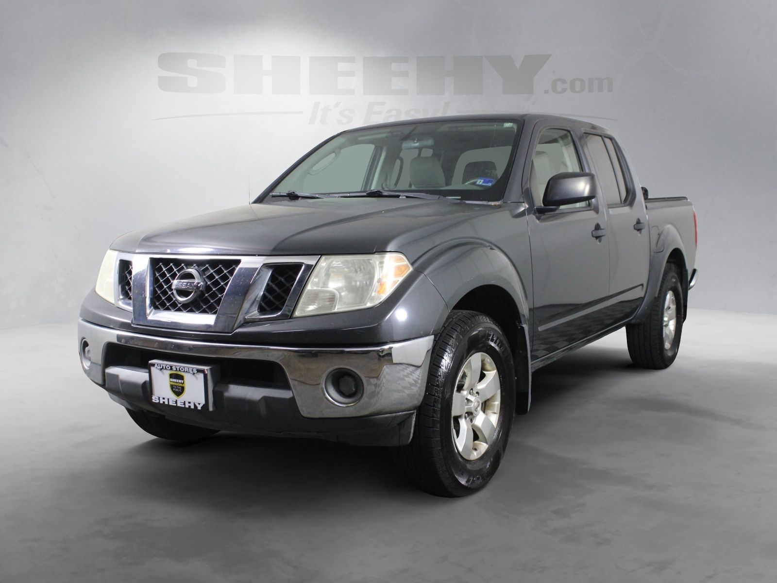 Used 2010 Black Nissan SE image 13