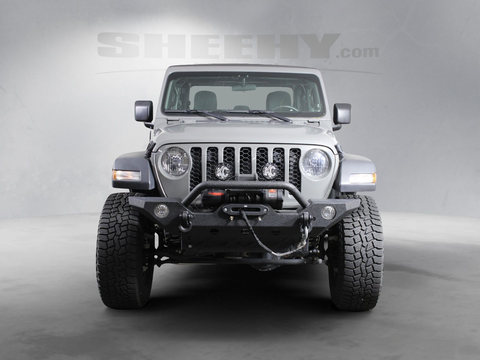 Used 2023 Gray Jeep Sport image 11