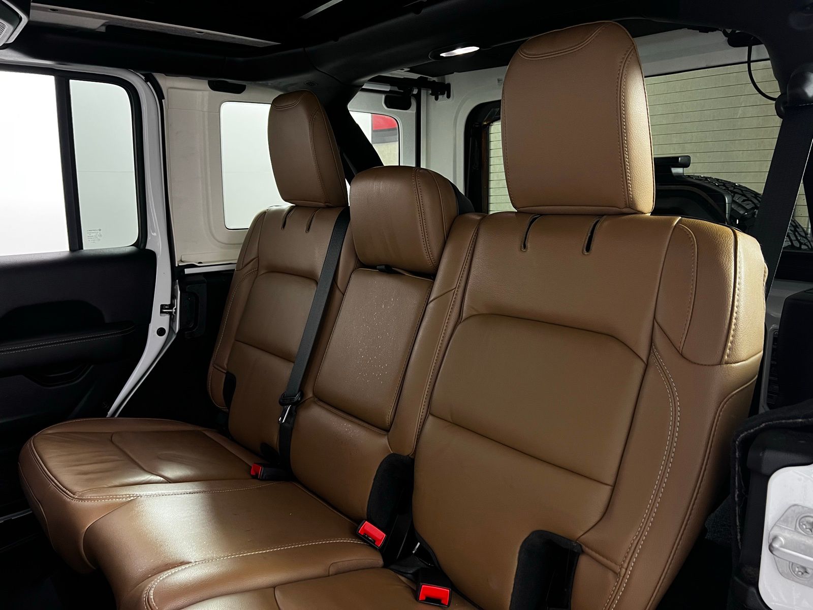 Thumbnail: 2021 Jeep Wrangler - 23