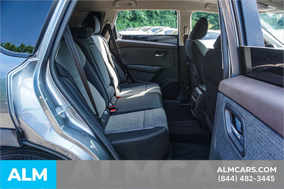 Used 2022 Gray Nissan SV image 21