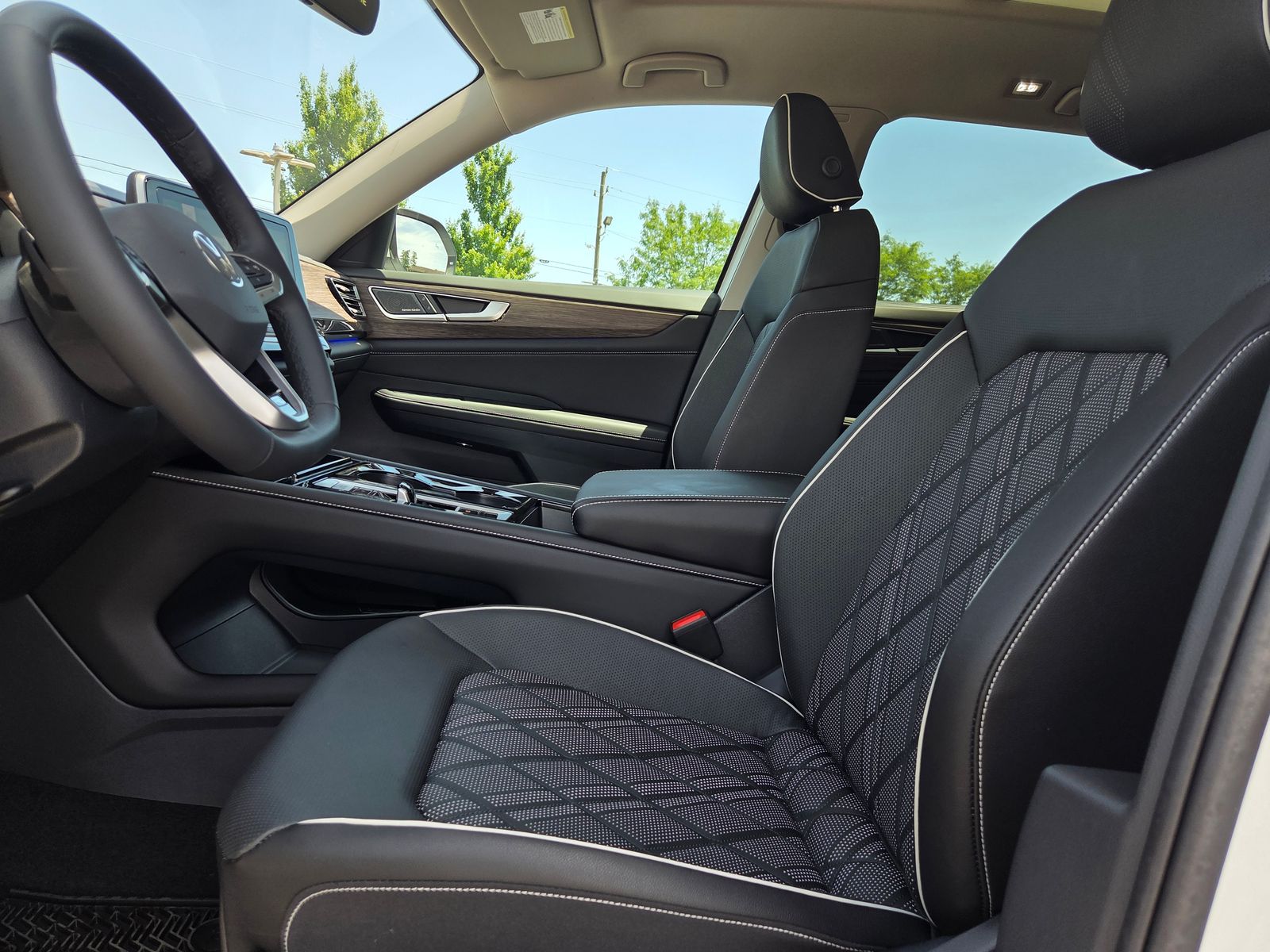new 2026 Volkswagen Atlas car, priced at $53,803