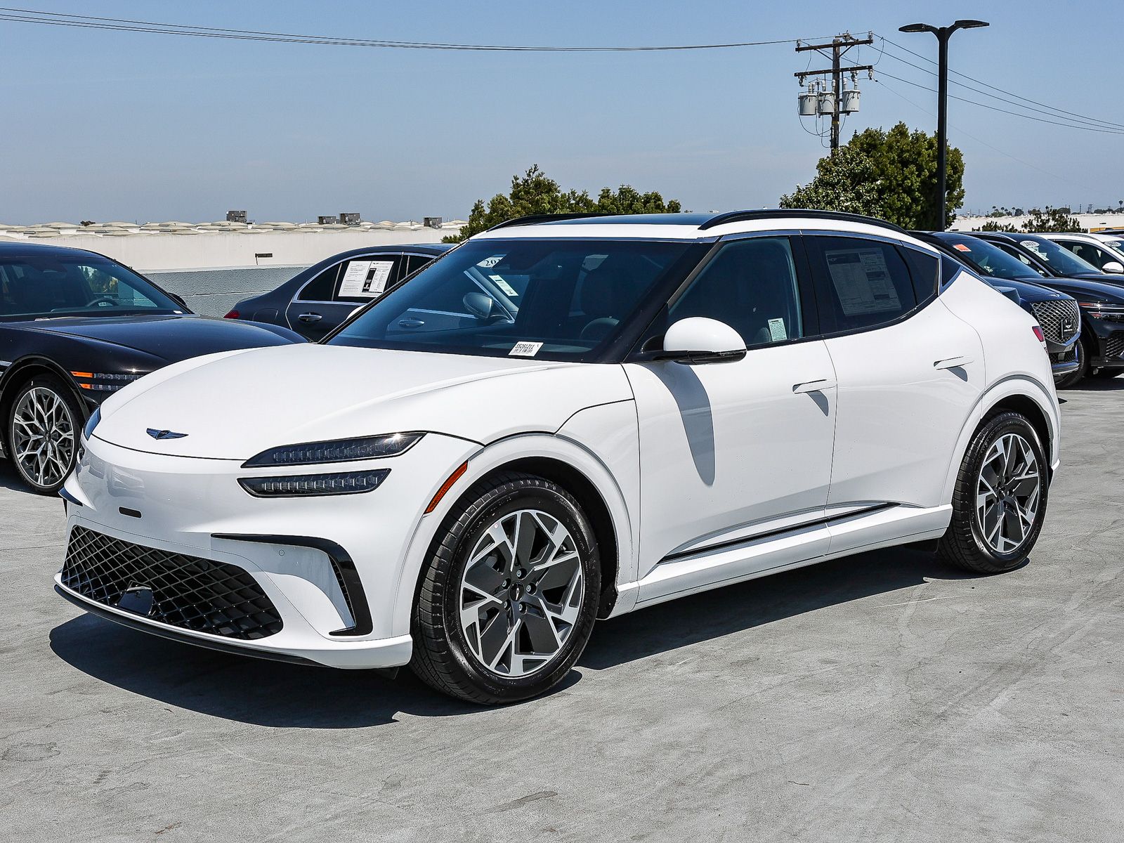 Alta White 2026 Genesis GV60 Standard FWD SUV / Crossover Rear-Wheel Drive 1-Speed Automatic