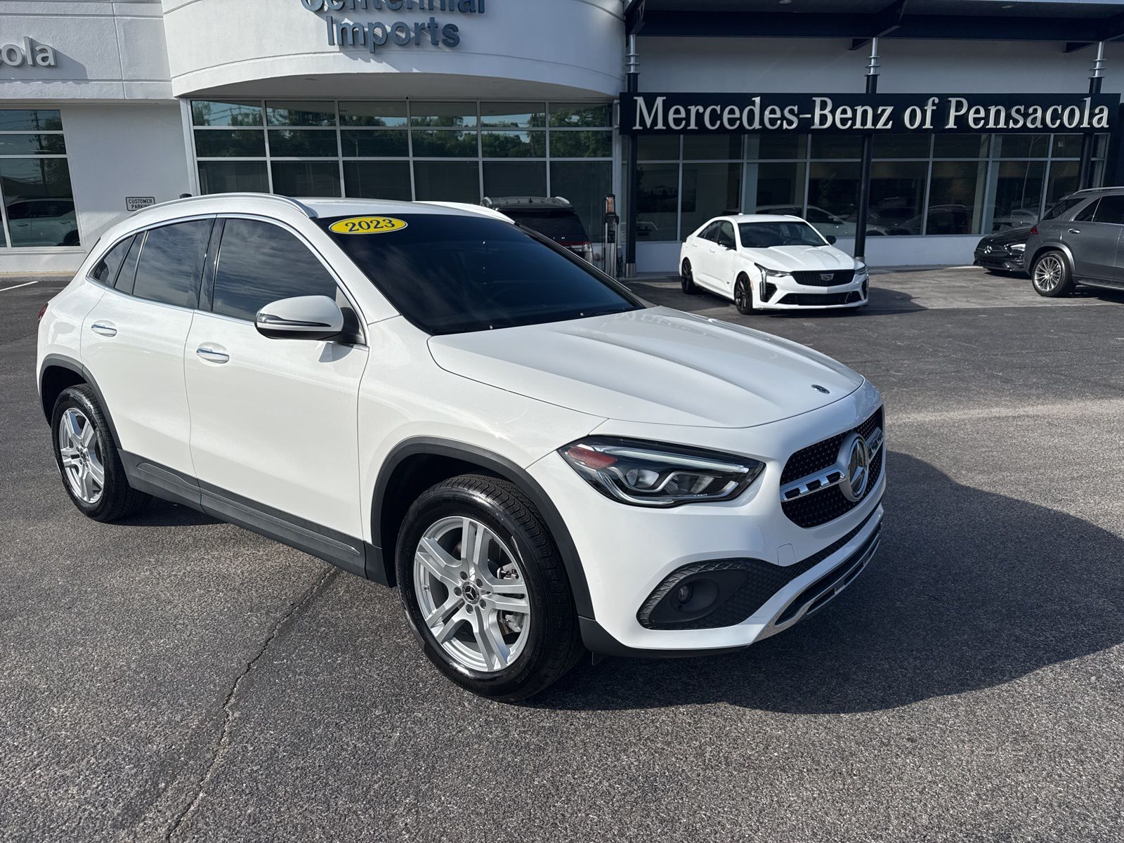 White 2023 Mercedes-Benz GLA 250 FWD SUV / Crossover Front-Wheel Drive 8-Speed Dual Clutch