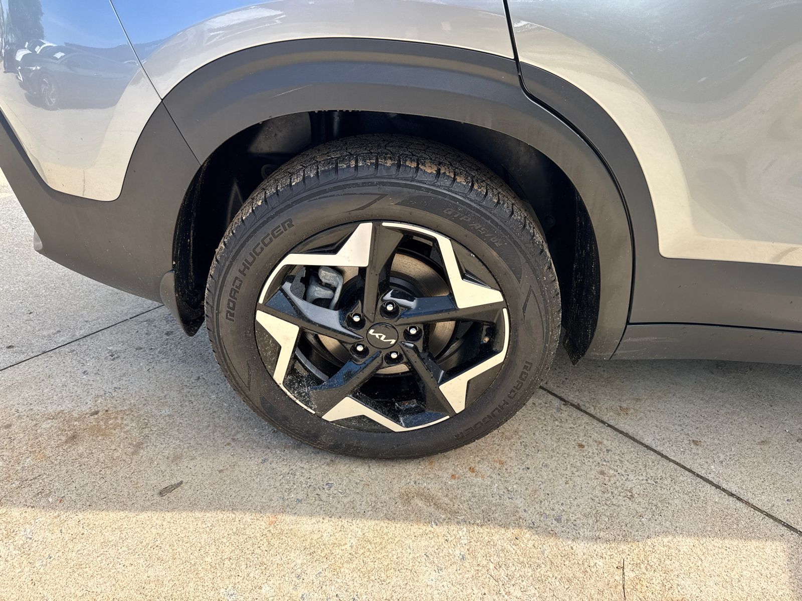 Used 2024 Steel Gray Kia EX image 17