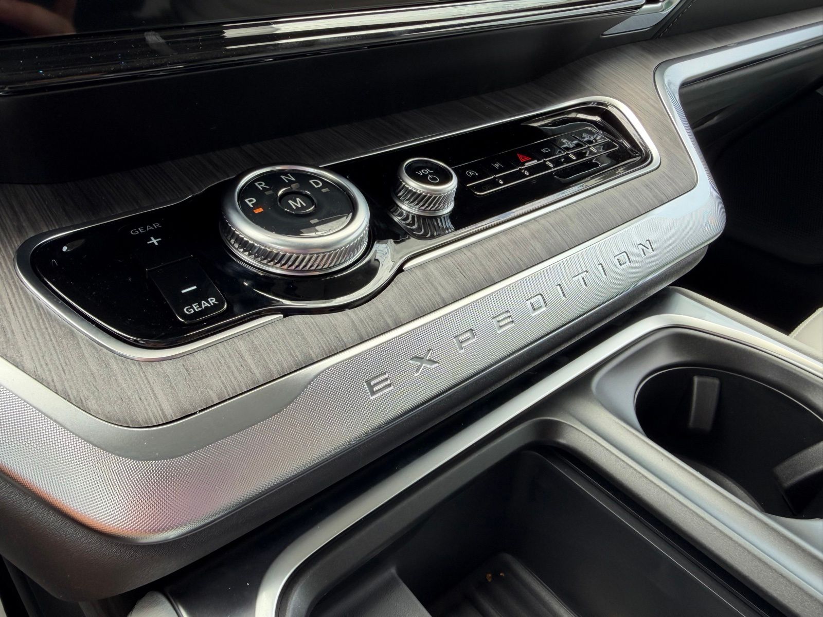 2026 Ford Expedition image 18