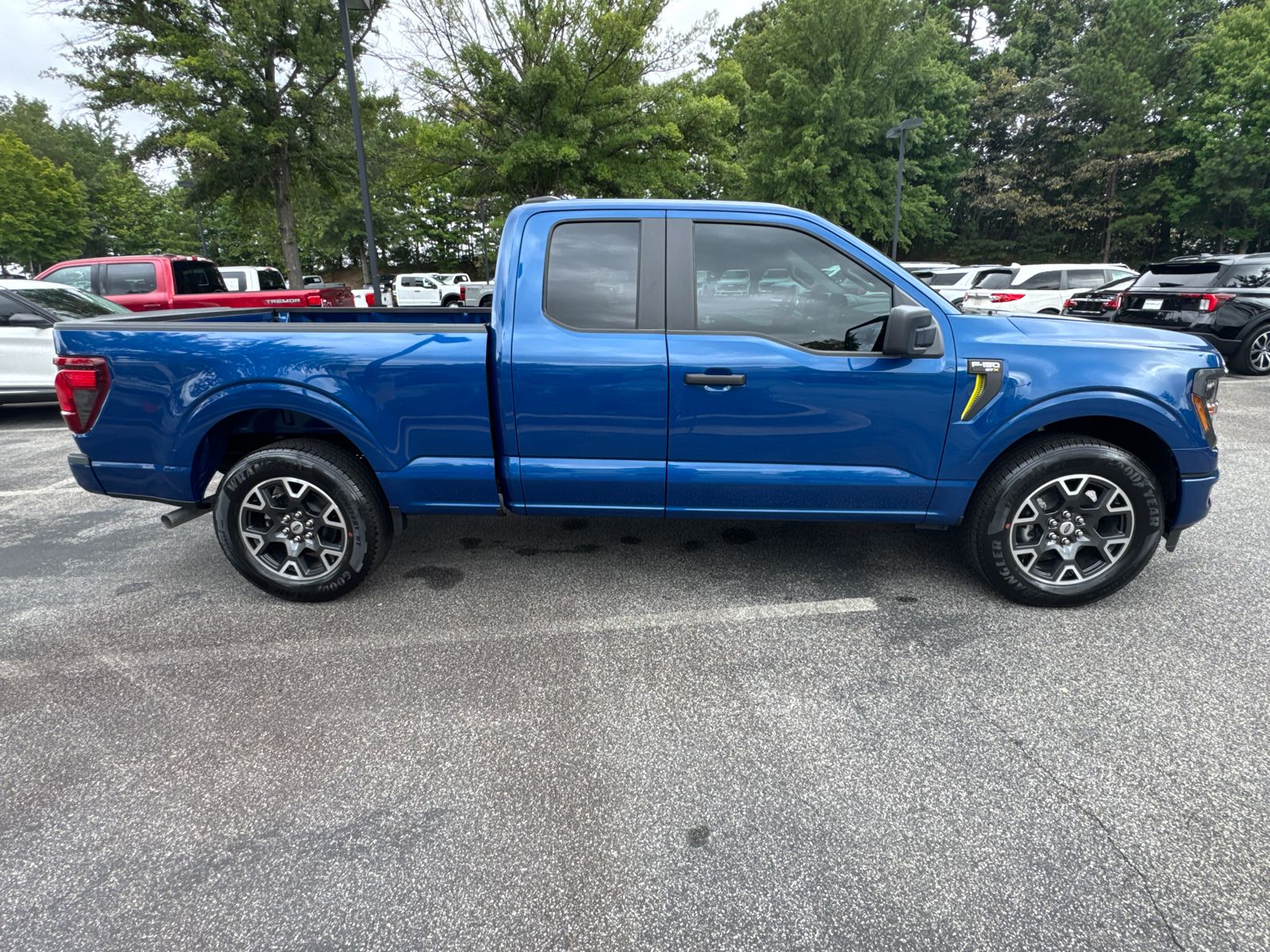 2025 Ford F-150 STX photo 4