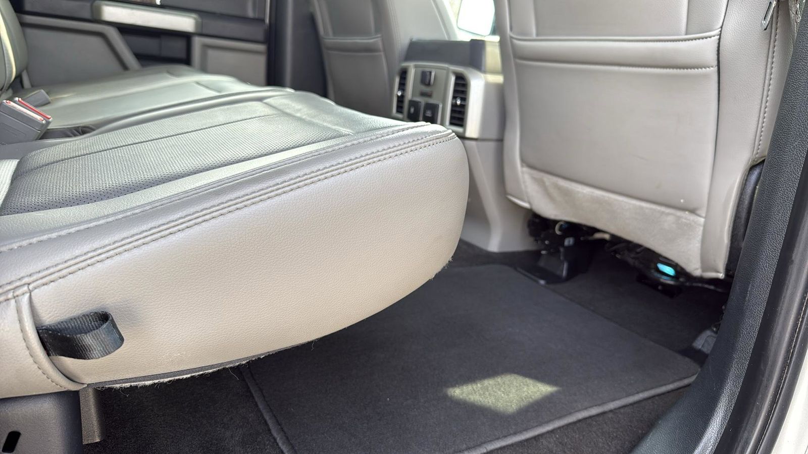 Used Car 2019 Ford F-150  Lariat For Sale Under $20,000 In Austin, Texas