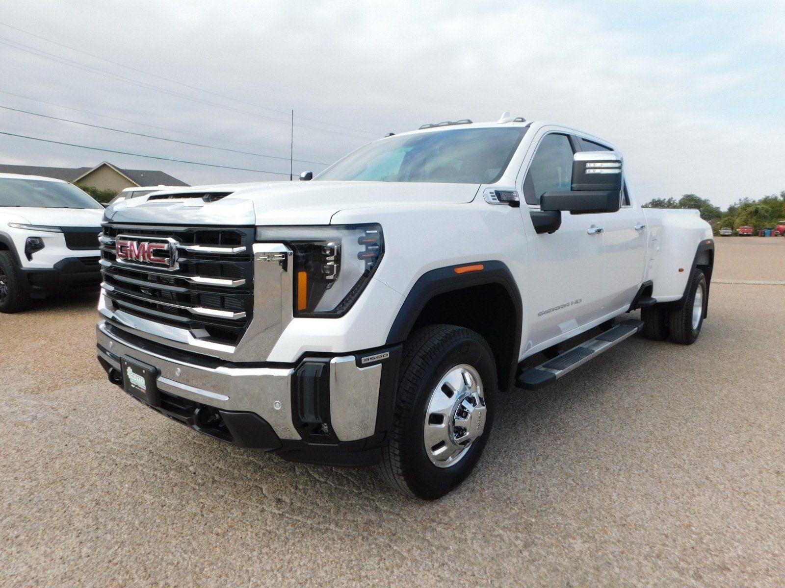 2025 GMC Sierra 3500HD SLT 4