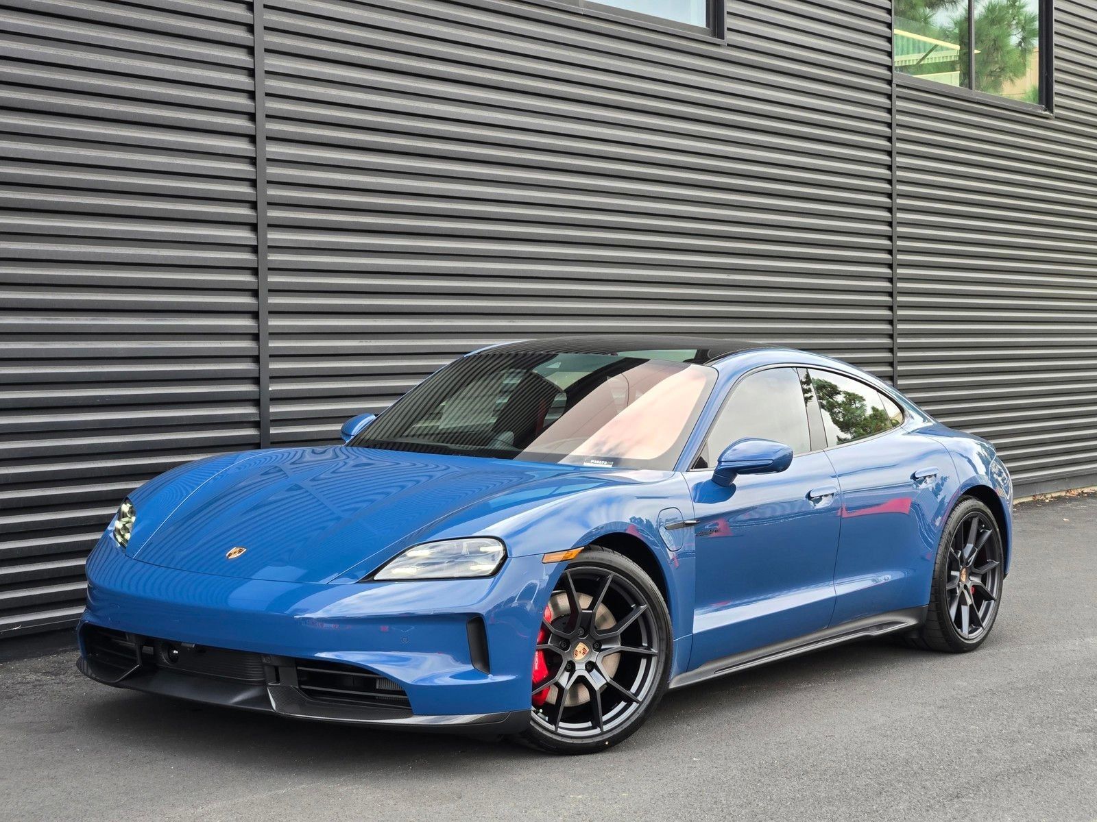 2026 Porsche Taycan GTS — full photo 1 of 28