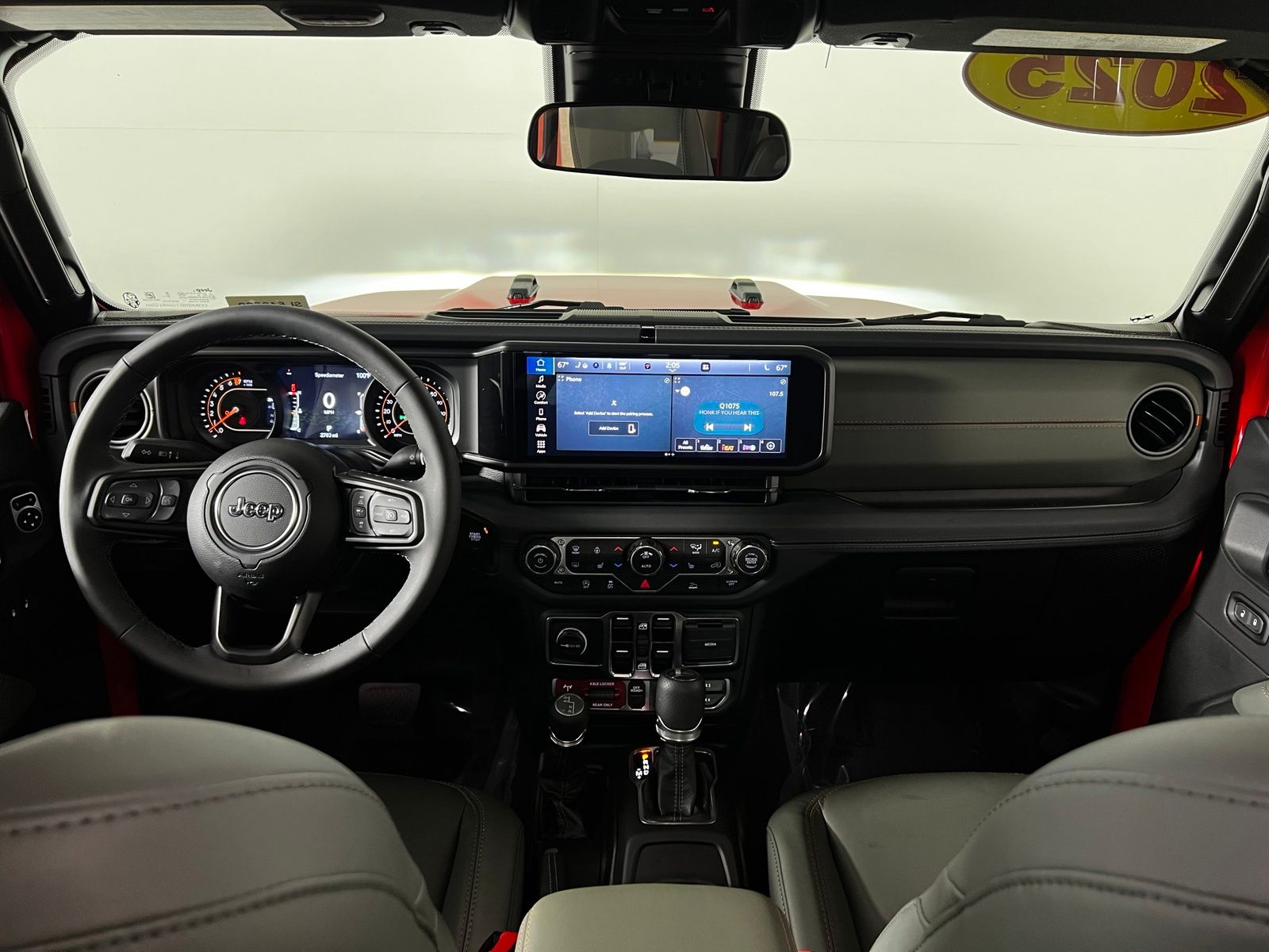 Thumbnail: 2025 Jeep Gladiator - 25