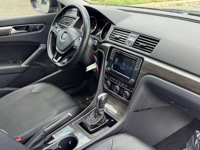 Used 2016  Volkswagen 1.8T SE image 7