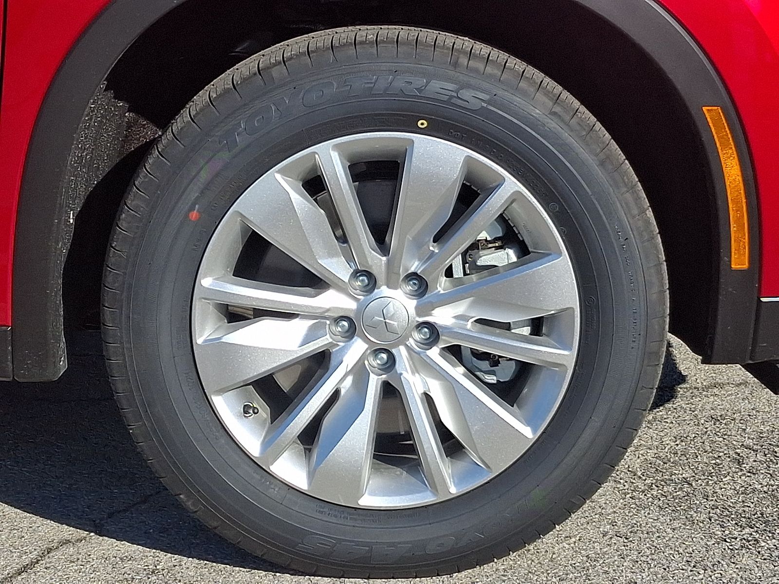 2026 Mitsubishi Outlander ES - Photo 8
