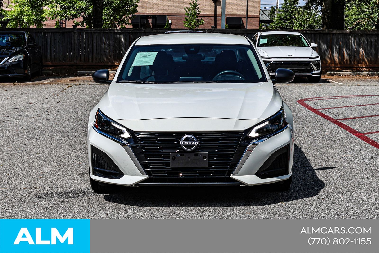 Used 2025 White Nissan 2.5 SV image 11