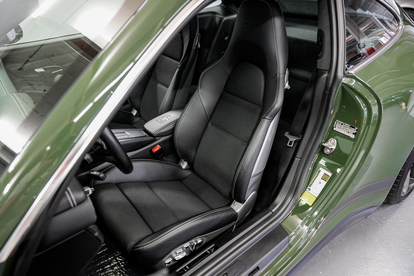 2019 Porsche 911 GT3 — photo 20