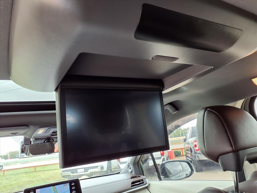 2023 Toyota Sienna Platinum Green at AutoSavvy Houston Southwest