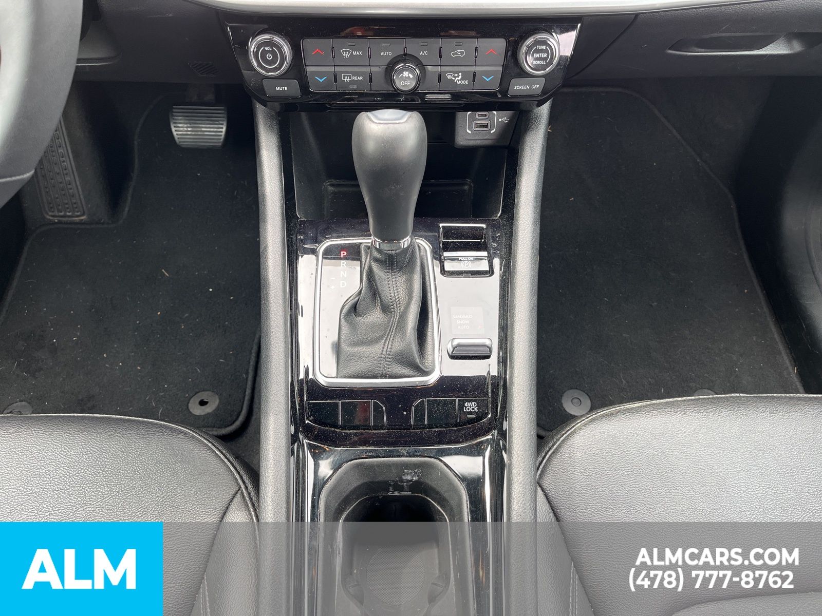 Used 2025 Bright White Clearcoat Jeep Limited image 34