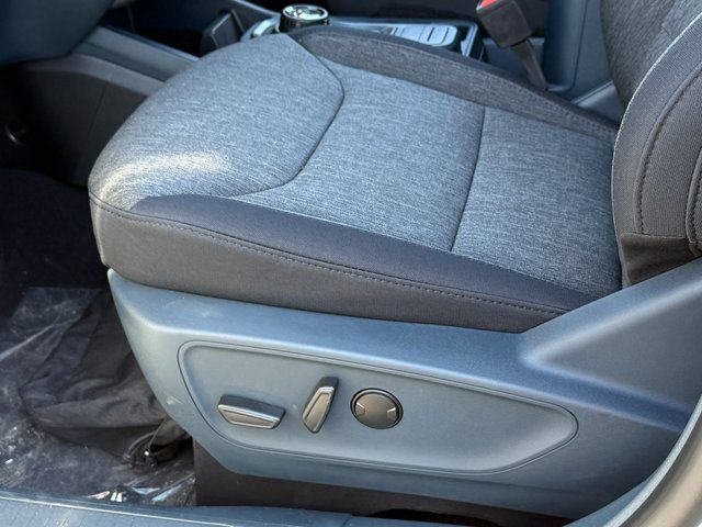 New 2026 Space White Metallic Ford XLT image 13