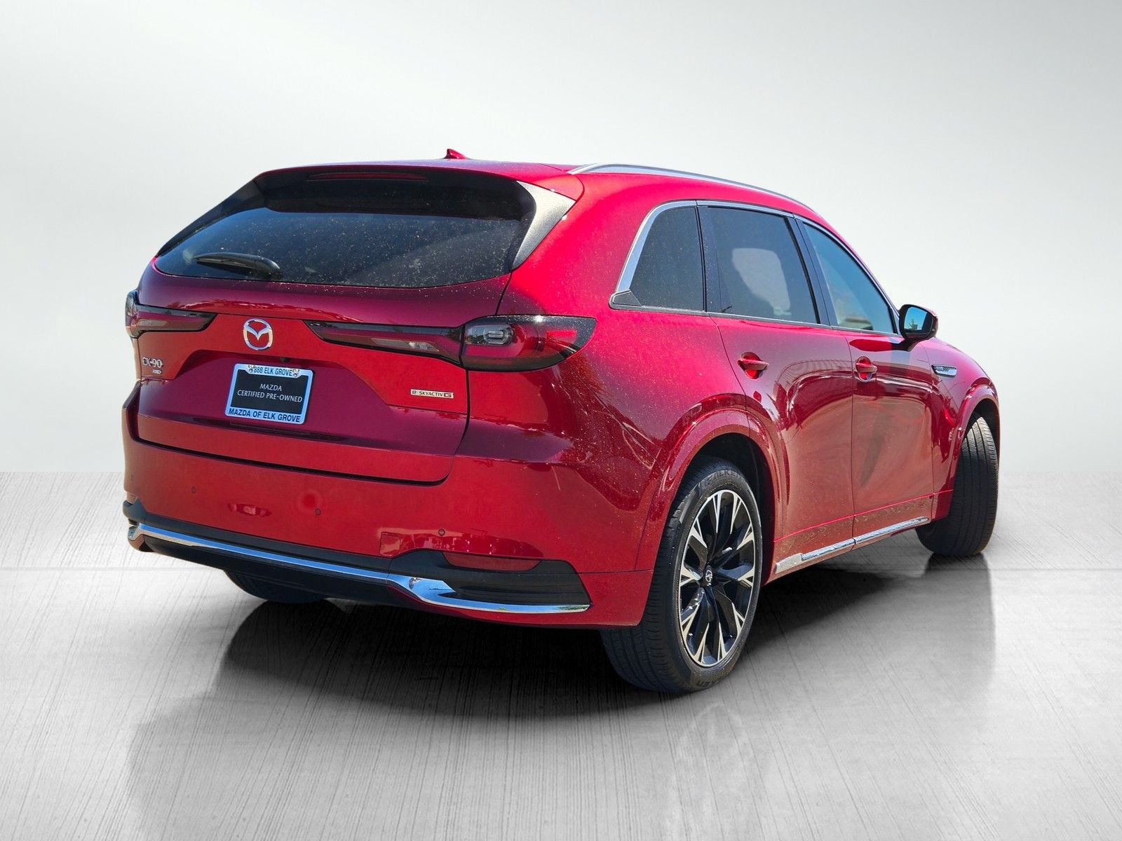 View vehicle photo 4