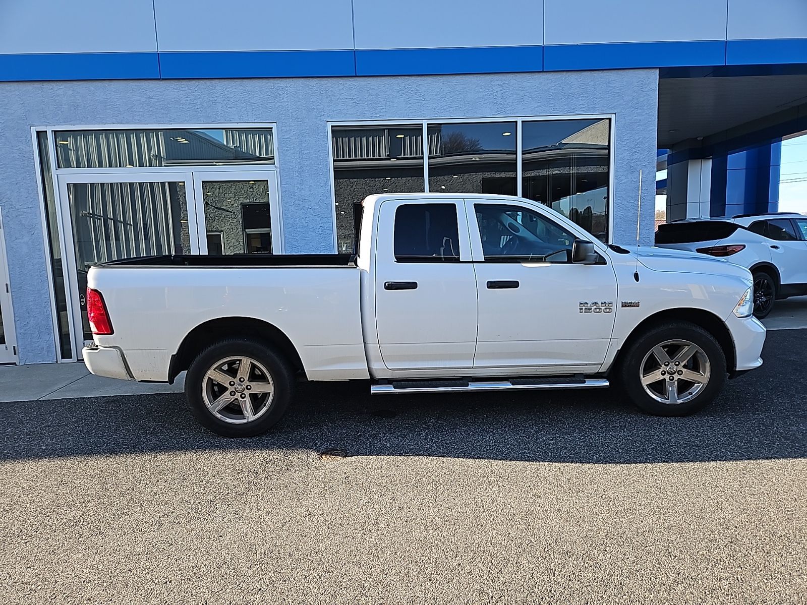 2016 RAM 1500 Express Quad Cab 4WD