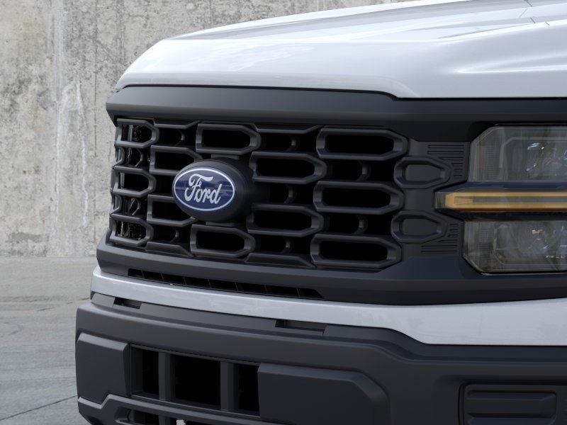 New 2026 Oxford White Ford XL image 17