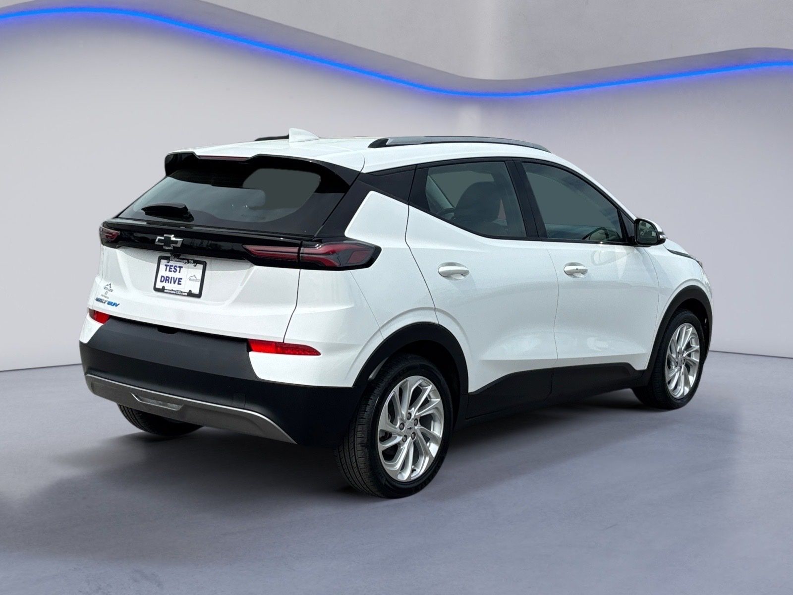 View vehicle photo 3