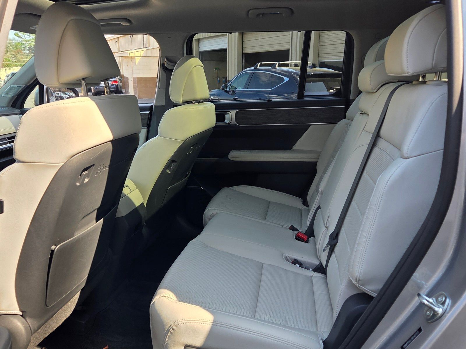 Used 2024 Silver Hyundai Limited image 4