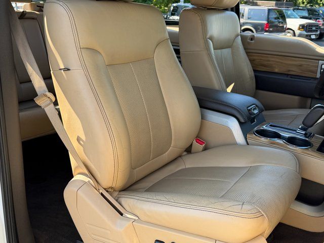 Used 2011 White Ford Lariat image 28
