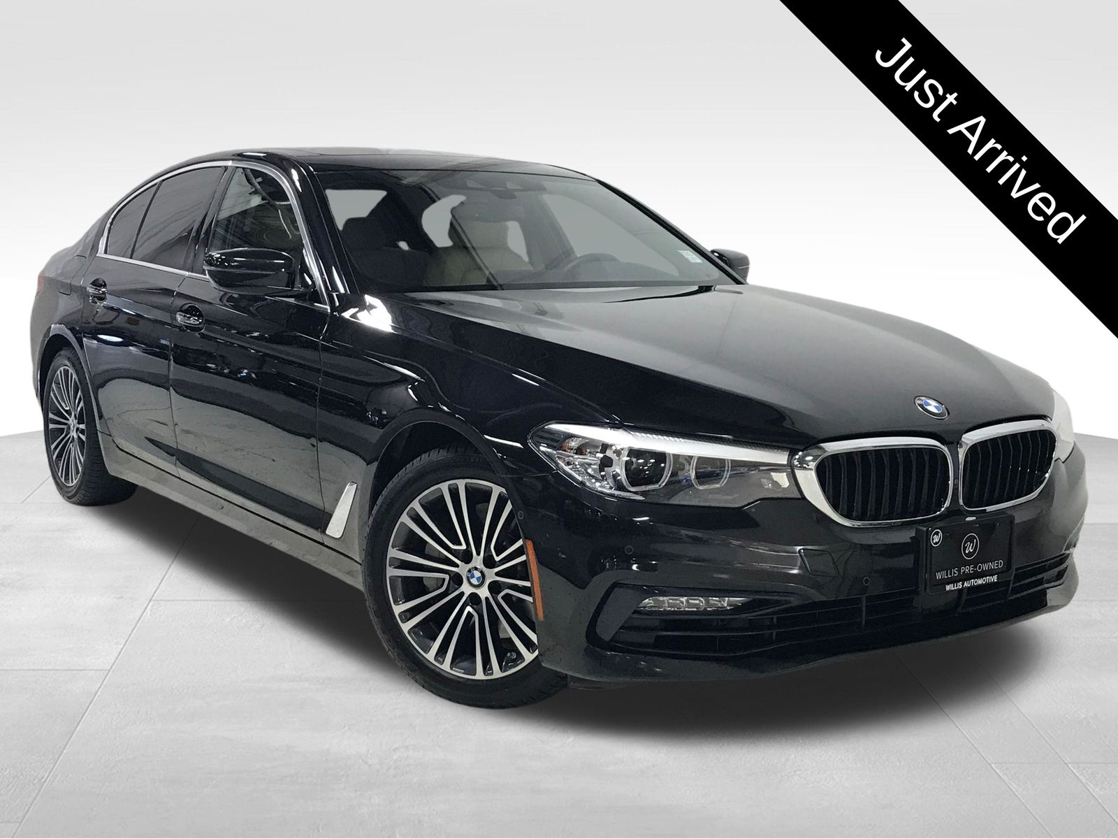  2017 BMW 5 Series 530i xDrive Sedan AWD   