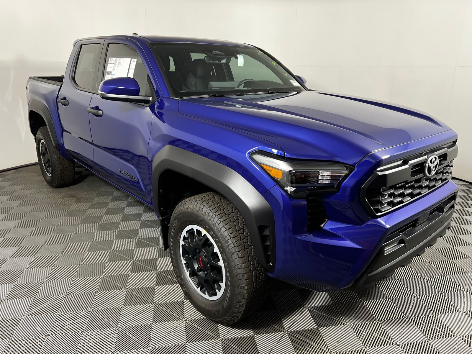 2024 Toyota Tacoma TRD Off-Road 3