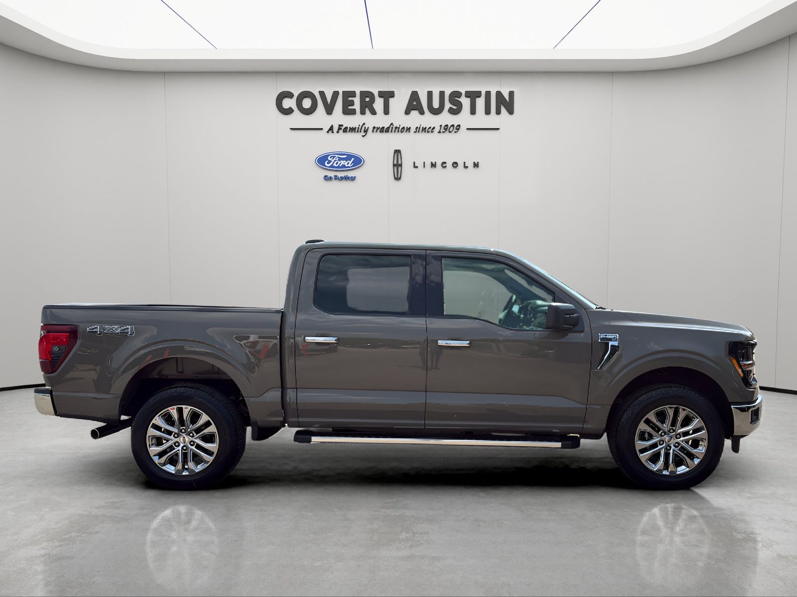 Certified Used 2026 Gray Ford XLT image 6